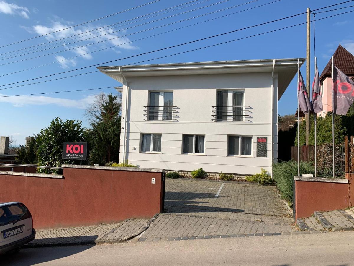 KOI Apartman Balatonalmadi Bagian luar foto