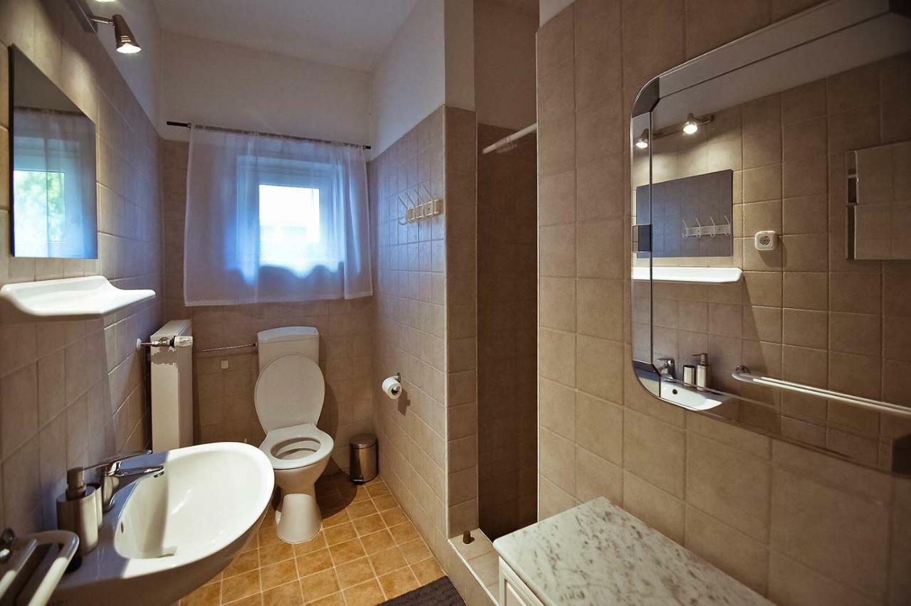 KOI Apartman Balatonalmadi Bagian luar foto