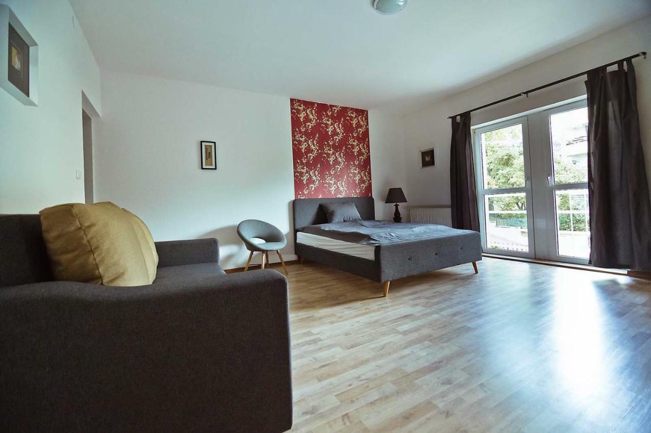 KOI Apartman Balatonalmadi Bagian luar foto