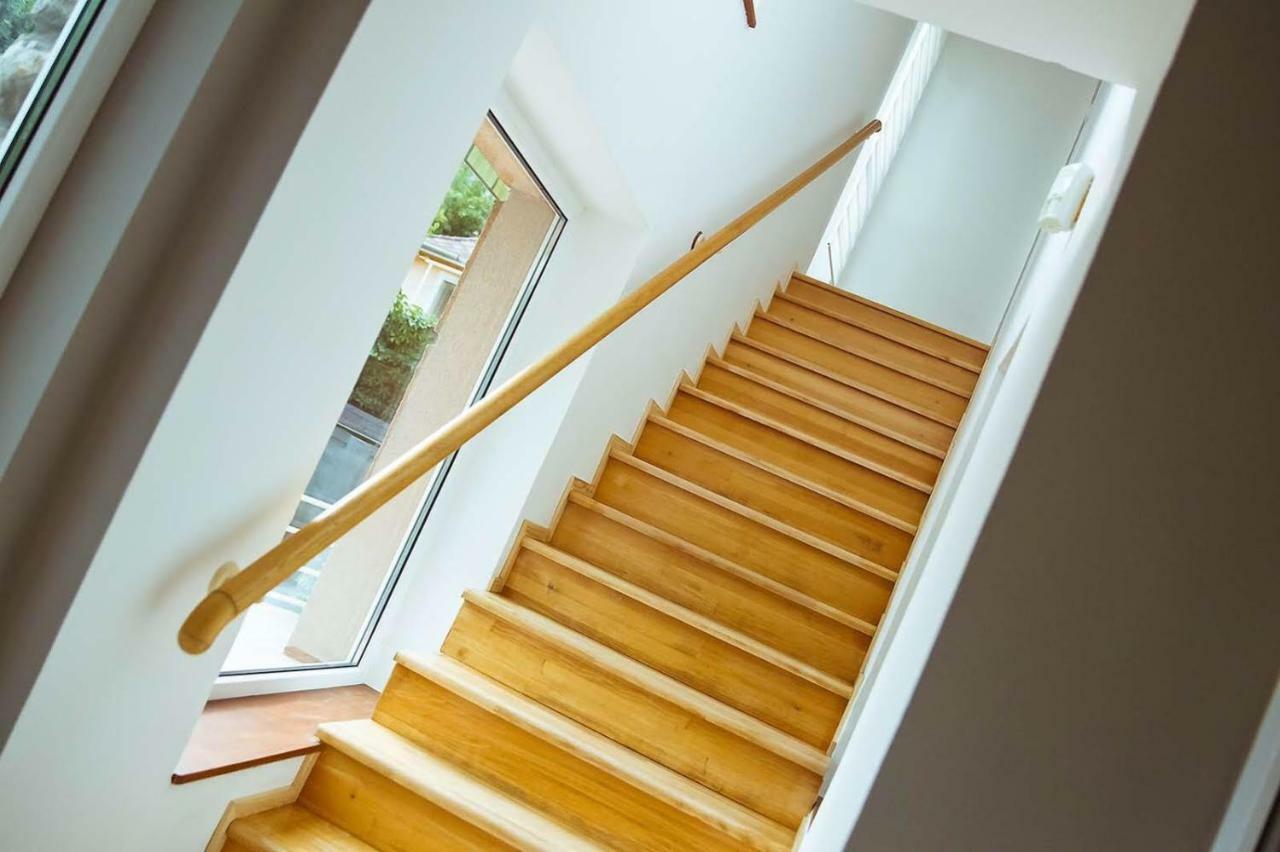 KOI Apartman Balatonalmadi Bagian luar foto