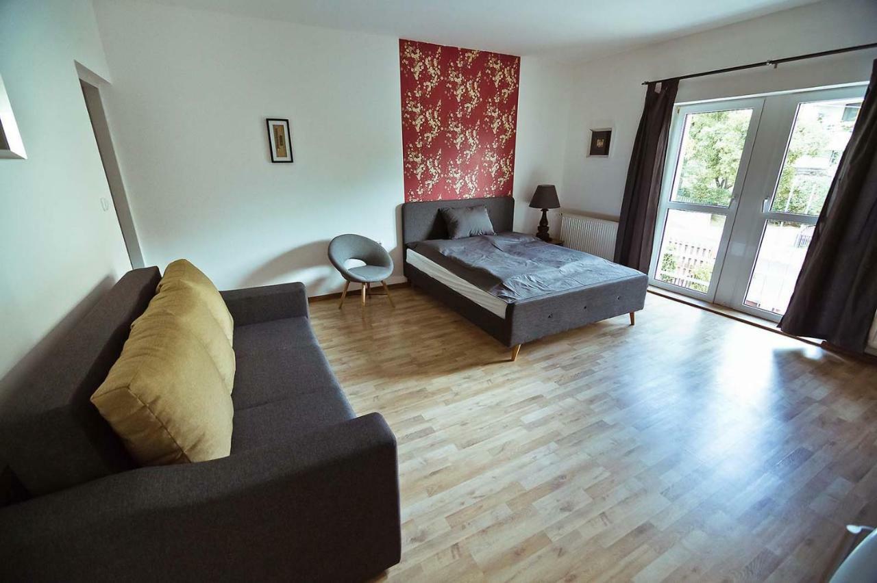 KOI Apartman Balatonalmadi Bagian luar foto